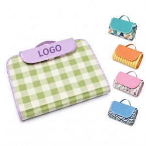 Extra Large Foldable Outdoor Picnic Mat with Integrated Carrying Handle